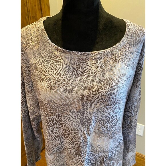 Liz Claiborne Tops - Liz Claiborne Blouse Plus Sz 2X Top Gray Pattern Casual Long Sleeve Pullover